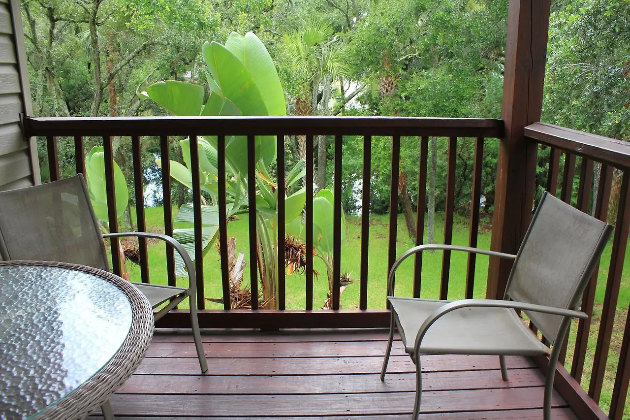 Treehouse Villa Tampa Tatil Evi